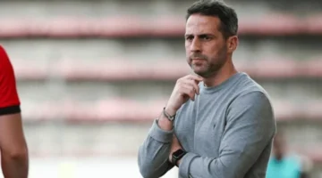 فيريرا يؤكد تعثر تواصله مع الزمالك بسبب فواتير مالية غير مسددة تعيق شرح الفيديو للاعبين 1